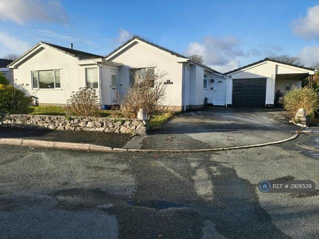Bungalow for rent in Moelfre, Wales