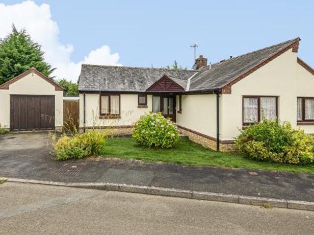 Bungalow for rent in Three Cocks, Wales