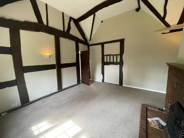 House for rent in Compton, Froggatt