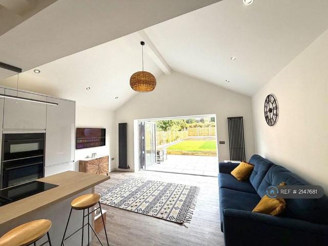 House for rent in Barton In Fabis, East Midlands