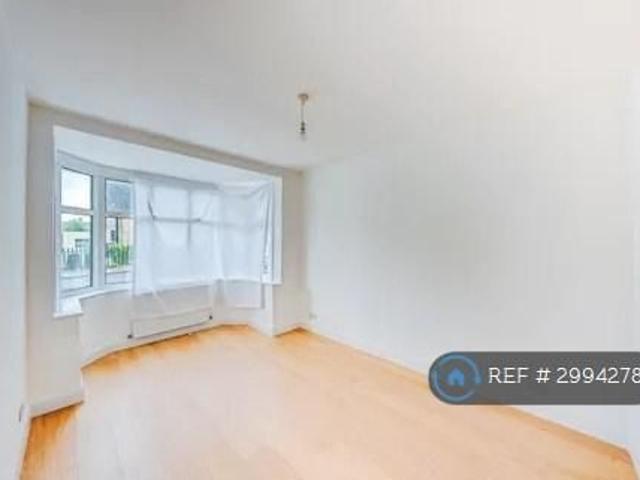House for rent in Barkingside, Greater London