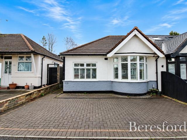 Bungalow for rent in Upminster, Isle Of Man