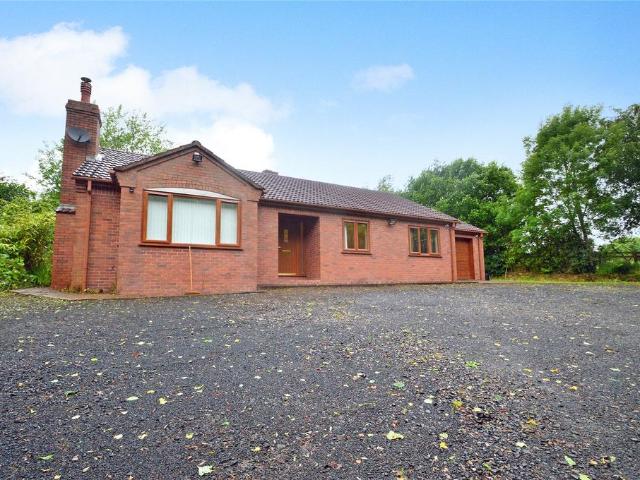 Bungalow for rent in Baveney Wood, Neen Savage