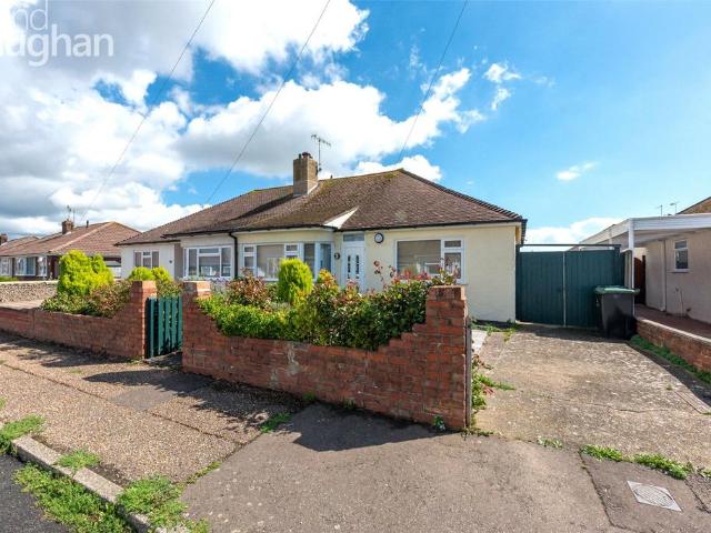 Bungalow for rent in Fishersgate, West Sussex