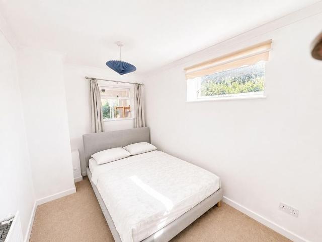 House for rent in St. Dunstan's, The Bridge