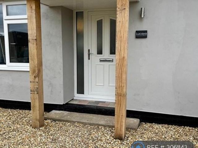 Bungalow for rent in Normanby by Spital CP, West Lindsey