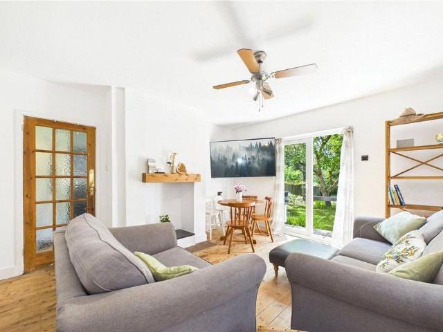 House for rent in Burghfield Common, West Berkshire