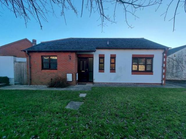 Apartment for rent in Pontlliw and Tircoed, Tircoed