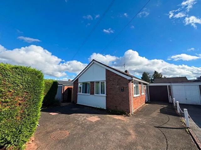 Apartment for rent in Castle Green, Green Close