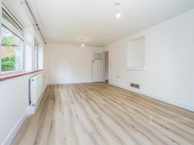 House for rent in Aperfield, Greater London