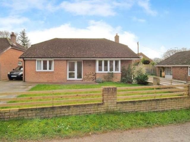 Bungalow for sale in Barton Stacey, Hampshire