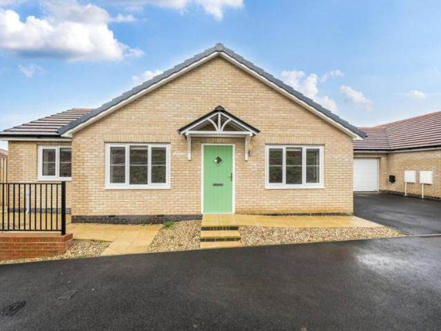 Bungalow for sale in Wincanton, Somerset