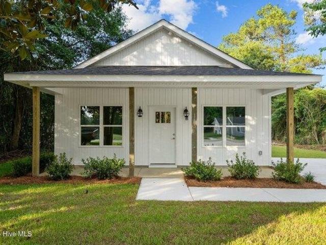 House for sale in Burgaw, North Carolina