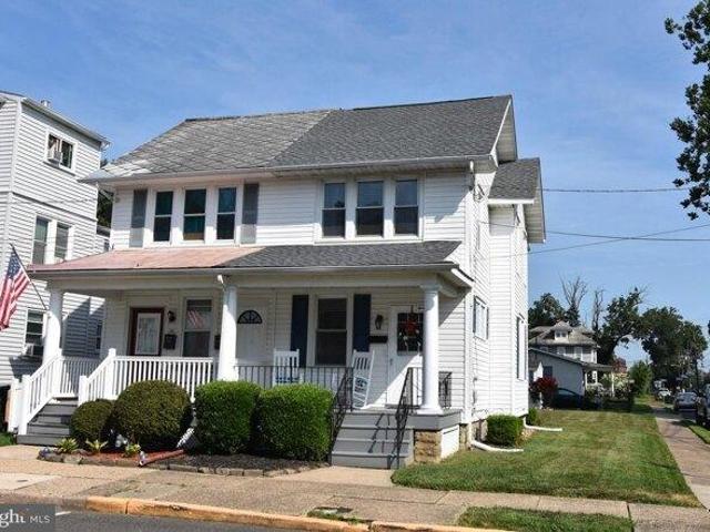 House for sale in Burlington, New Jersey