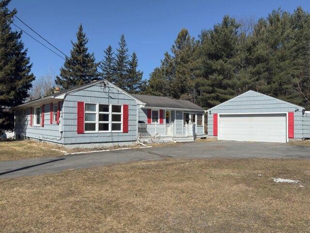 House for sale in Cadyville