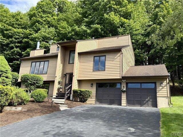 House for sale in Camillus, New York