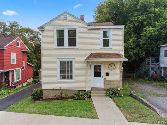 House for sale in Camillus, New York