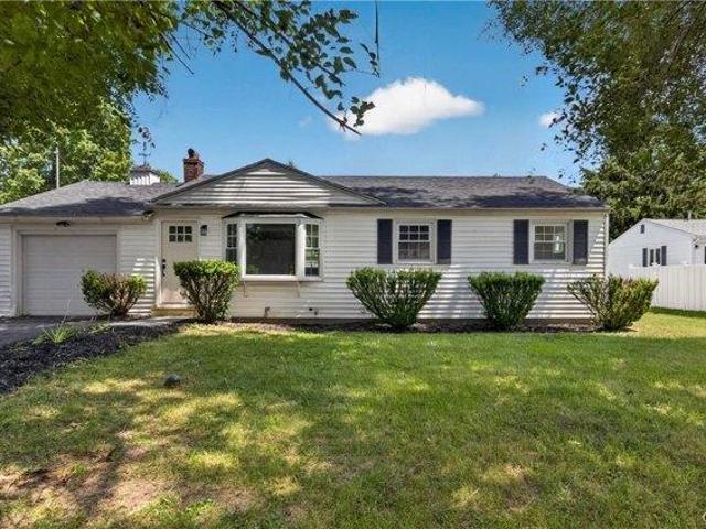 House for sale in Camillus, New York
