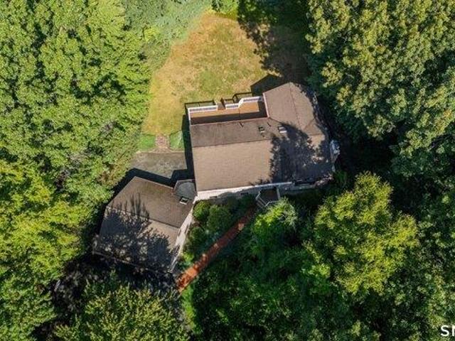 House for sale in Canton, Connecticut