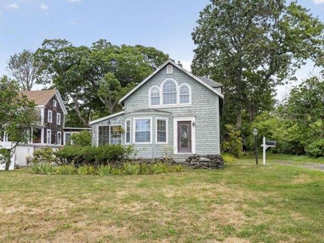 House for sale in Cape Elizabeth, Maine