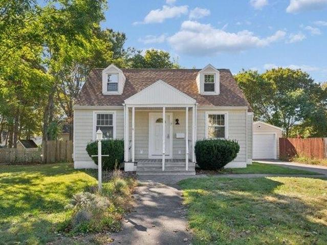 House for sale in Elizabeth Park, Cape Elizabeth