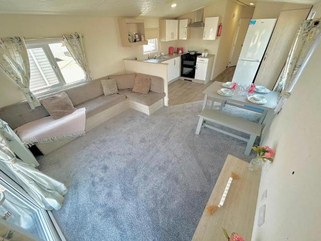 Park Home for sale in Dale Hill, Essex