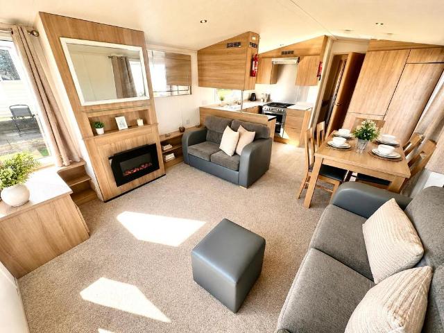 Park Home for sale in Dale Hill, Essex