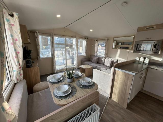 Park Home for sale in Three Beaches, Livermead