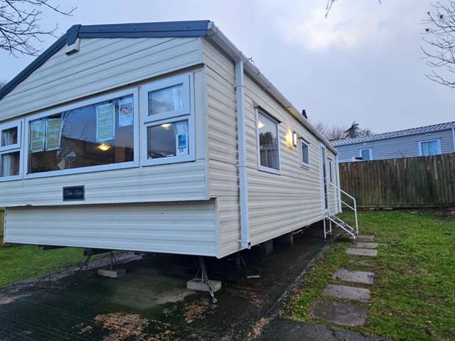 Park Home for sale in Three Beaches, Livermead