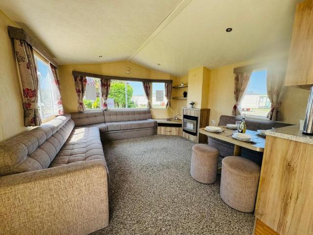 Park Home for sale in Upper Dovercourt, Dale Hill