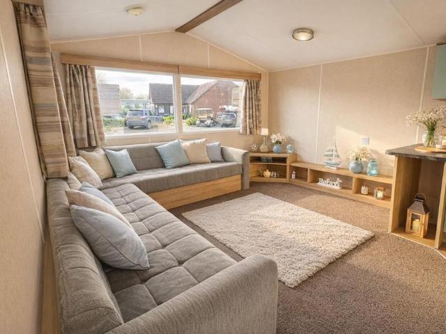 Park Home for sale in Kelsale cum Carlton, Eastbridge