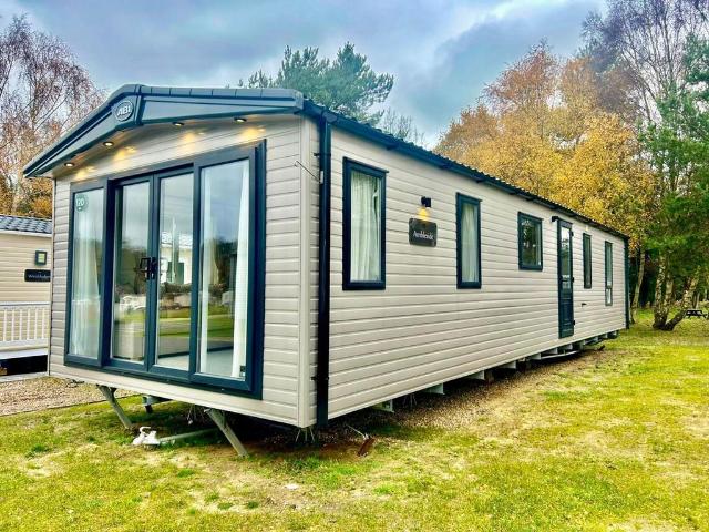 Park Home for sale in Belton with Browston, Stokesby