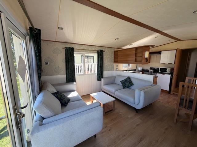 Park Home for sale in Heathlands, East Sussex