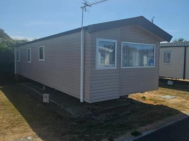 Park Home for sale in Little Welbourne, Arun