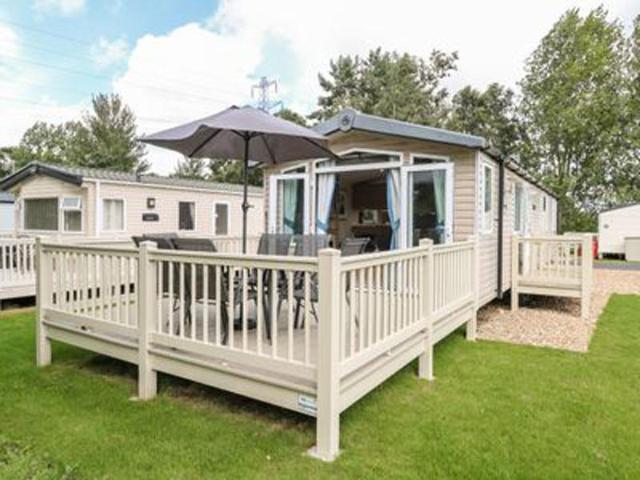 Park Home for sale in Belton with Browston, Stokesby
