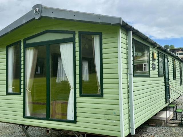 Park Home for sale in Llangyniew, Wales