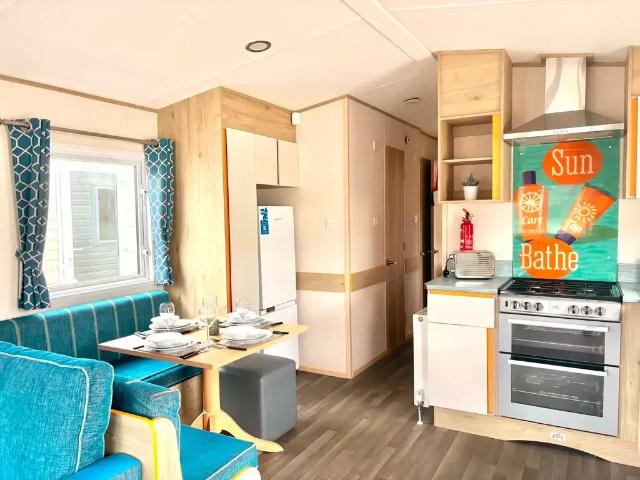 Park Home for sale in Tunstall, Roos