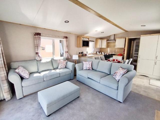 Park Home for sale in Felixstowe, Eastbridge