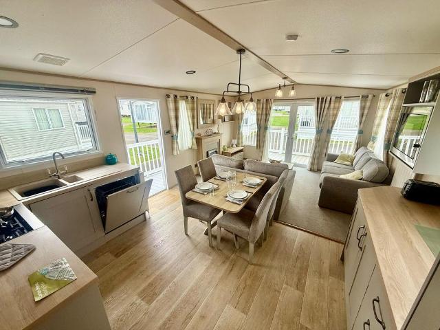 Park Home for sale in Kelsale cum Carlton, Eastbridge