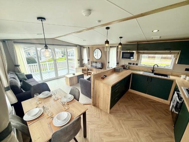 Park Home for sale in Kelsale cum Carlton, Eastbridge
