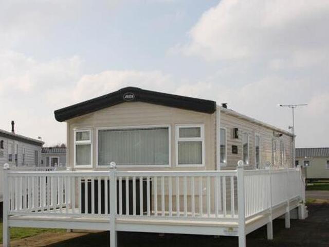 House for sale in Hunstanton, Brookville