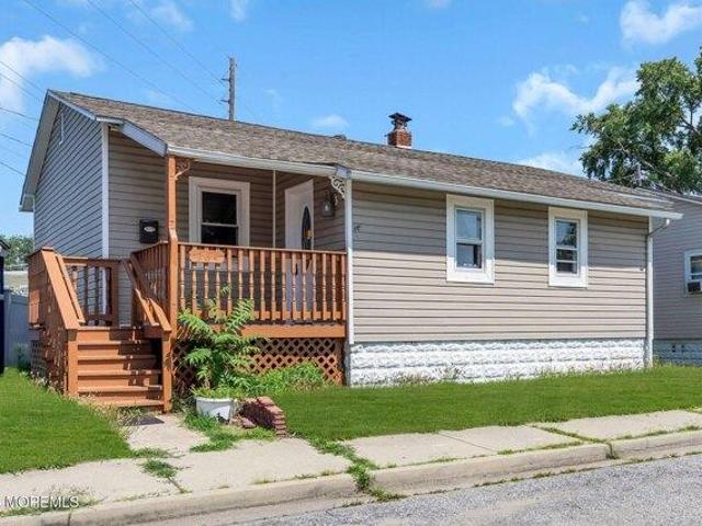 House for sale in Pedricktown, New Jersey