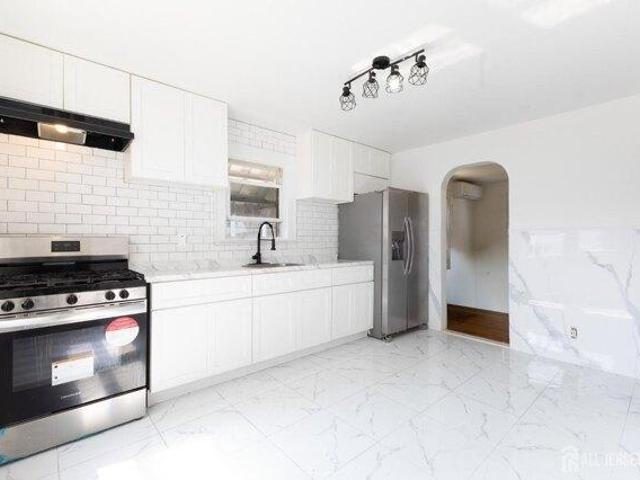 House for sale in Carteret, New Jersey