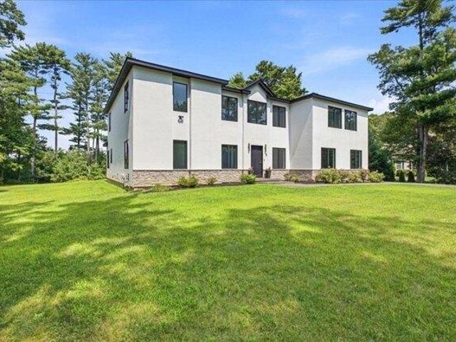 House for sale in Carver, Massachusetts