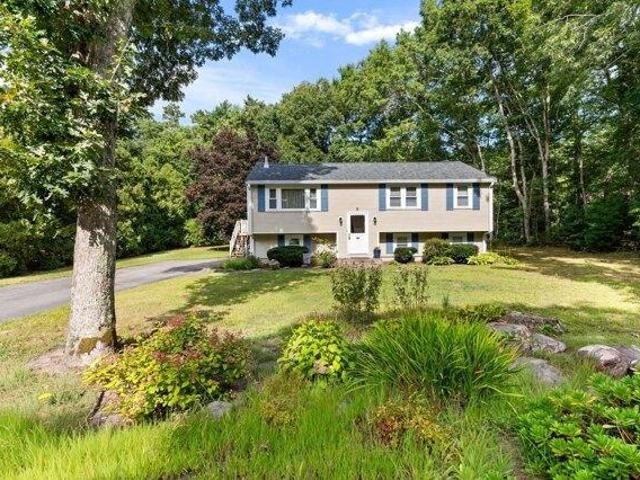 House for sale in South Meadow Village, Carver