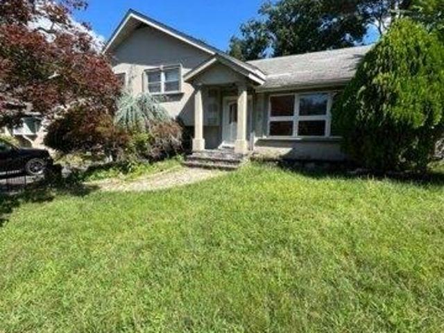 House for sale in Cedar Grove, New Jersey