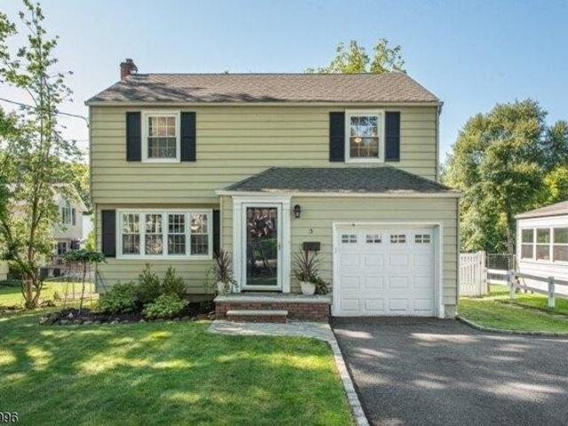 House for sale in Cedar Grove, Essex County