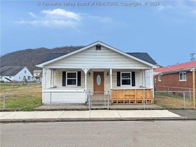 House for sale in Cedar Grove, West Virginia