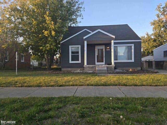 House for sale in Center Line, Michigan