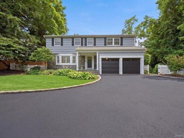 House for sale in Huntington, New York